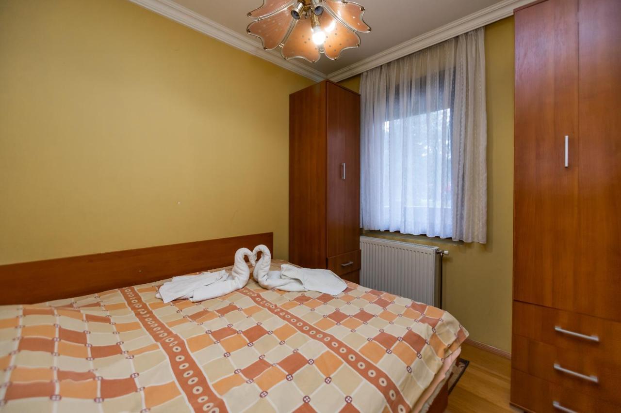 Apartment Helena Lux *